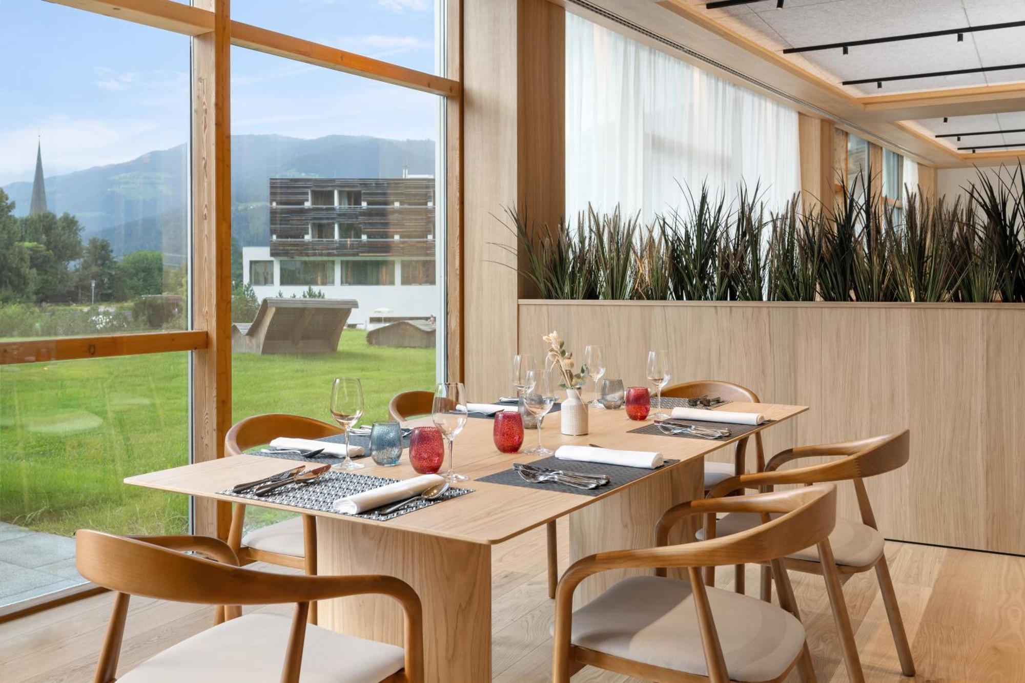 Falkensteiner Hotel & Spa Carinzia Superior Tröpolach Екстериор снимка