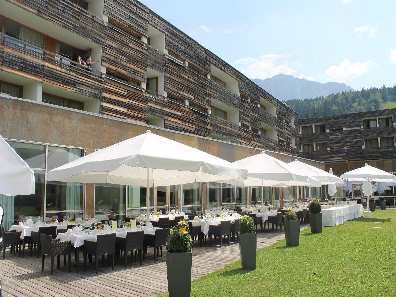 Falkensteiner Hotel & Spa Carinzia Superior Tröpolach Екстериор снимка